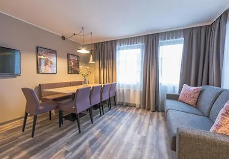 Lakeside Seefeld 公寓式酒店