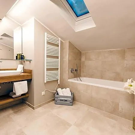Apart Otel Lakeside Seefeld 4*