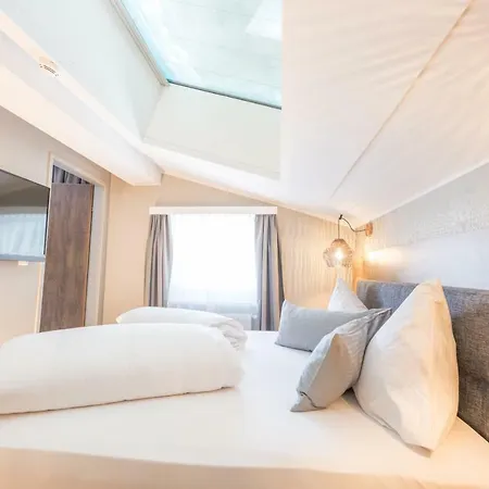 Apartahotel Lakeside Seefeld 4*