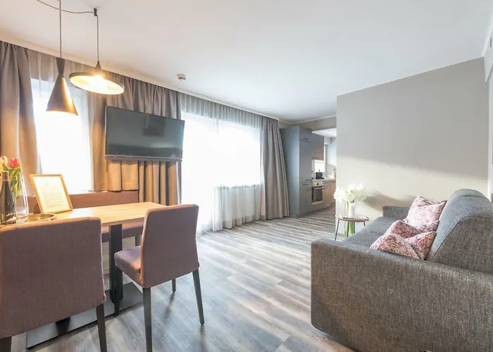 Hotel apartamentowy Lakeside Seefeld 4*